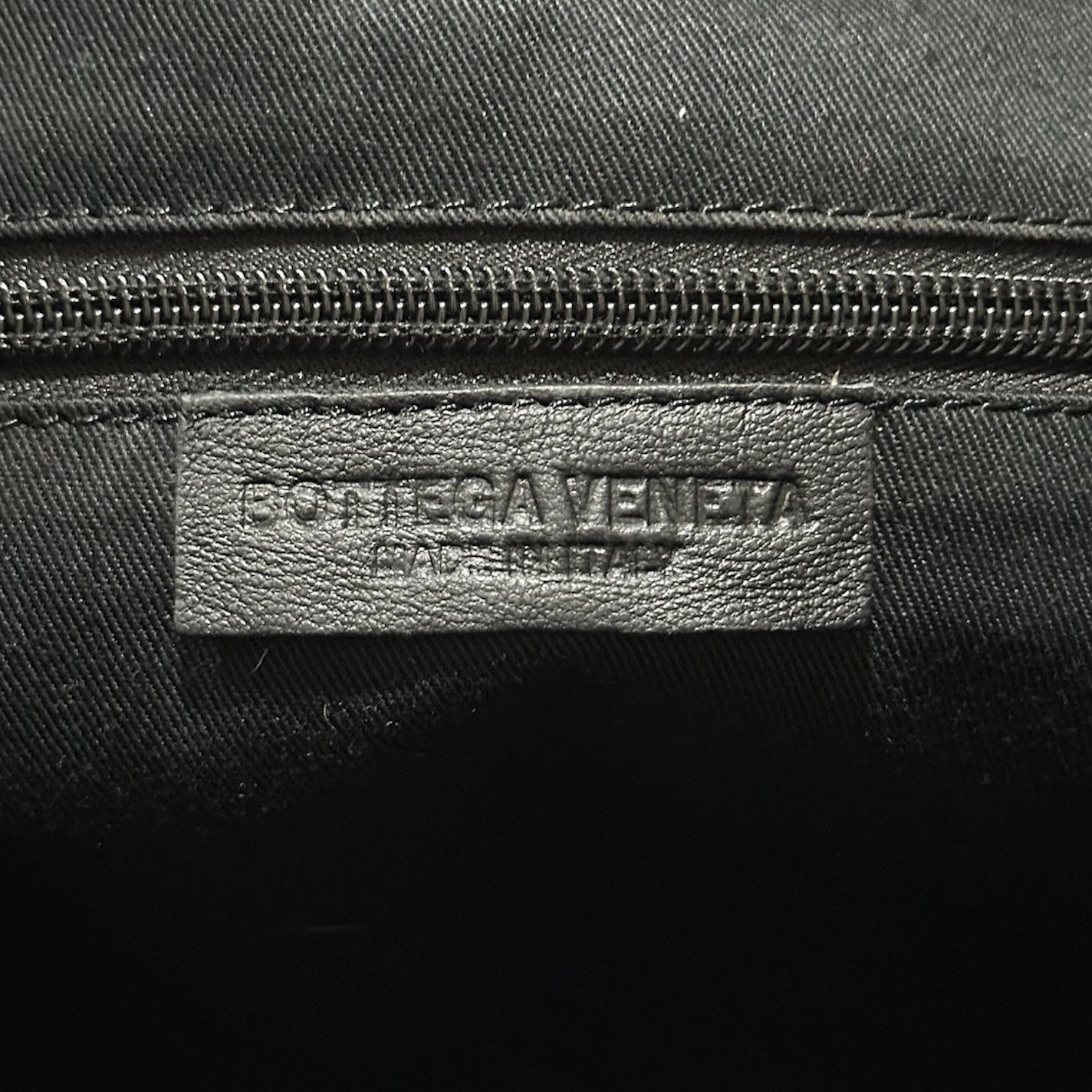 Bottega Veneta Grailed🔥Bottega Veneta Hand Carry Leather Bag Size ONE SIZE - 16 Thumbnail