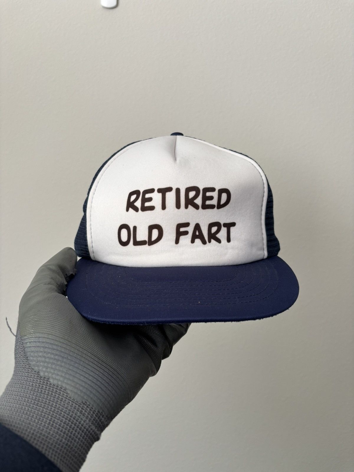 Vintage Vintage ‘Retired Old Fart’ Trucker Hat Size ONE SIZE - 1 Thumbnail