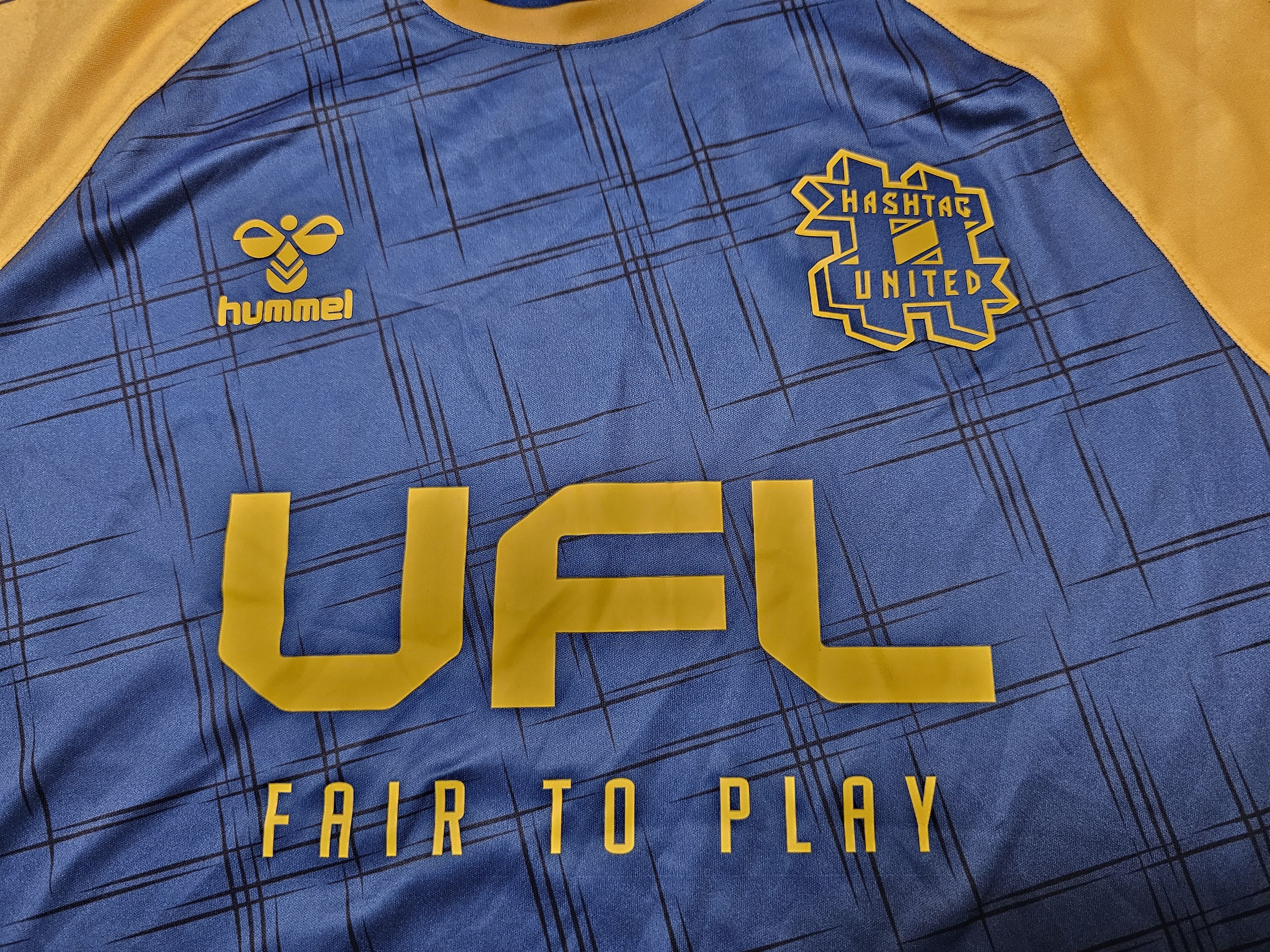 Hummel HASHTAG UNITED 2020 2021 FOOTBALL ENGLAND SOCCER JERSEY Size US M / EU 48-50 / 2 - 3 Thumbnail