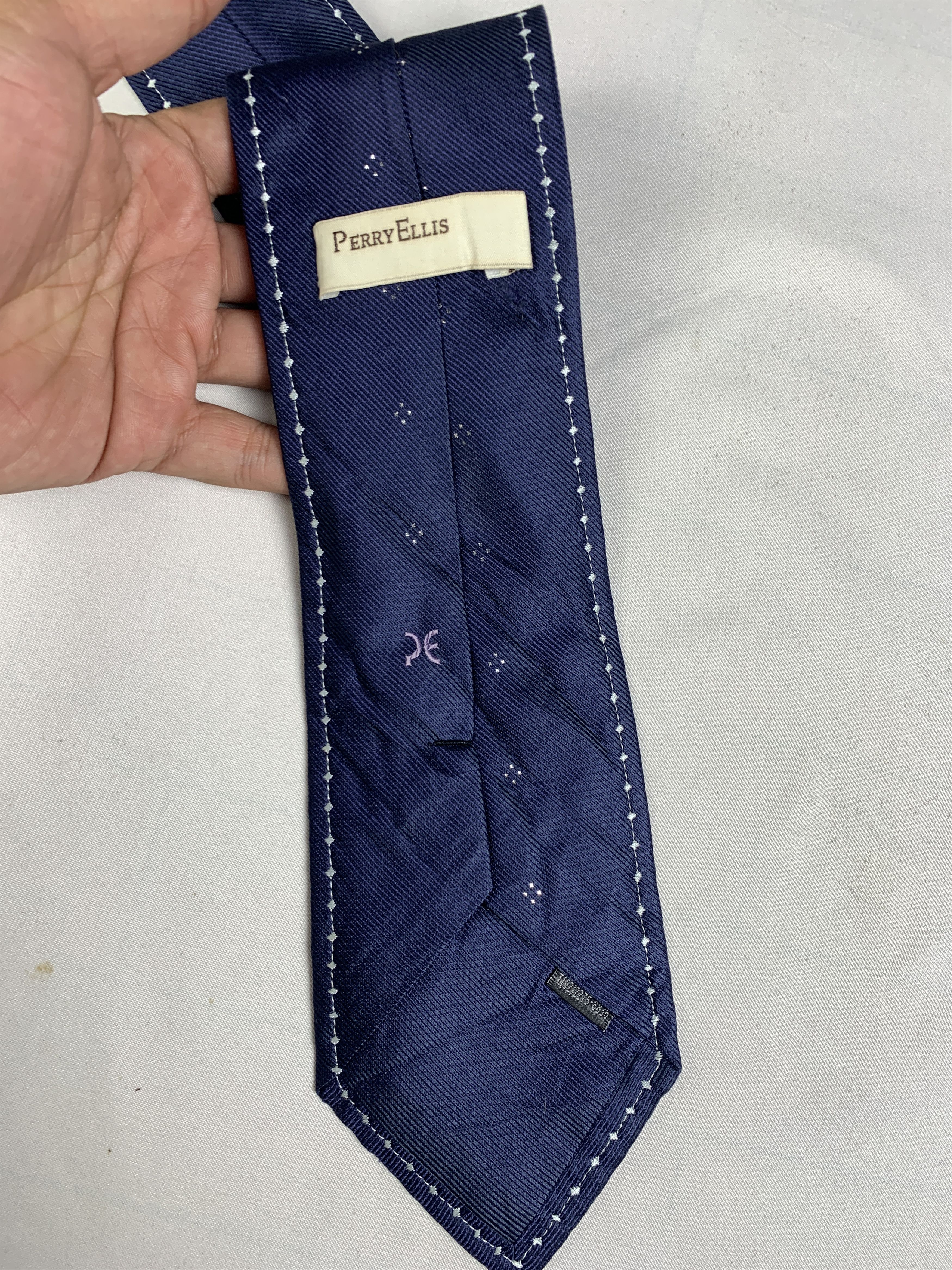 Perry Ellis 2000s Perry Ellis Navy Silver Accents Tie (OSFA) Size ONE SIZE - 6 Thumbnail