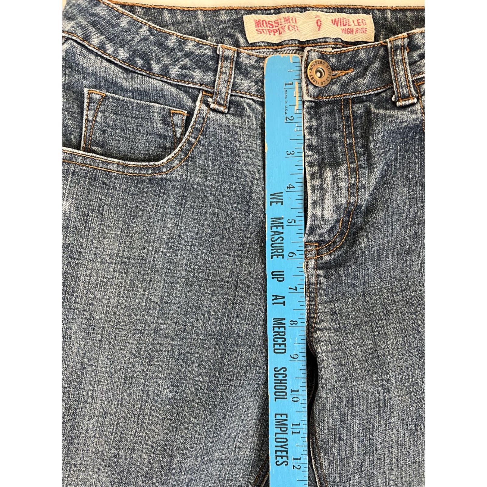 Mossimo VINTAGE Mossimo Women's Jeans Flare Bootcut Denim 9 Wide Leg 30 Inseam Blue Mid Rise 8.5-10.5 Inseam 30 Denim Jersey? Size 30" / US 8 / IT 44 - 6 Thumbnail