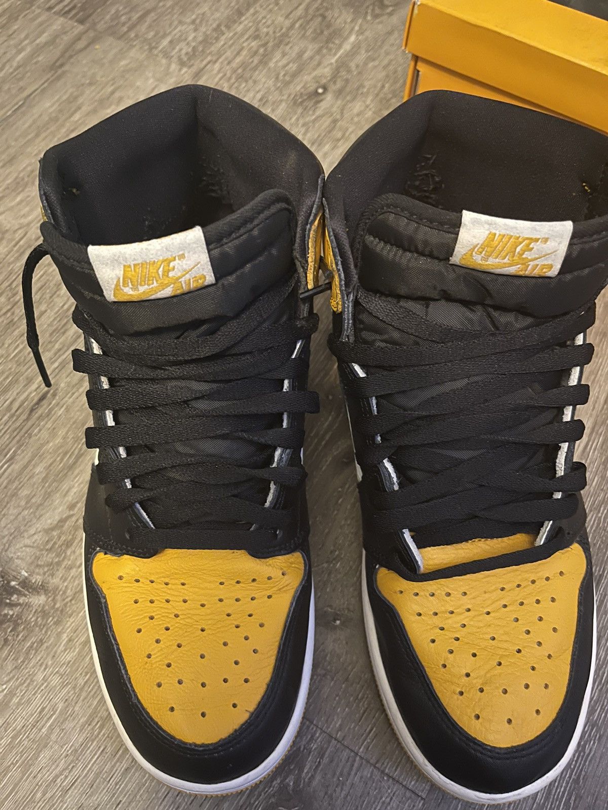 Jordan Brand Jordan 1 High Yellow Toe / Taxi Size US 9.5 / EU 42-43 - 3 Thumbnail
