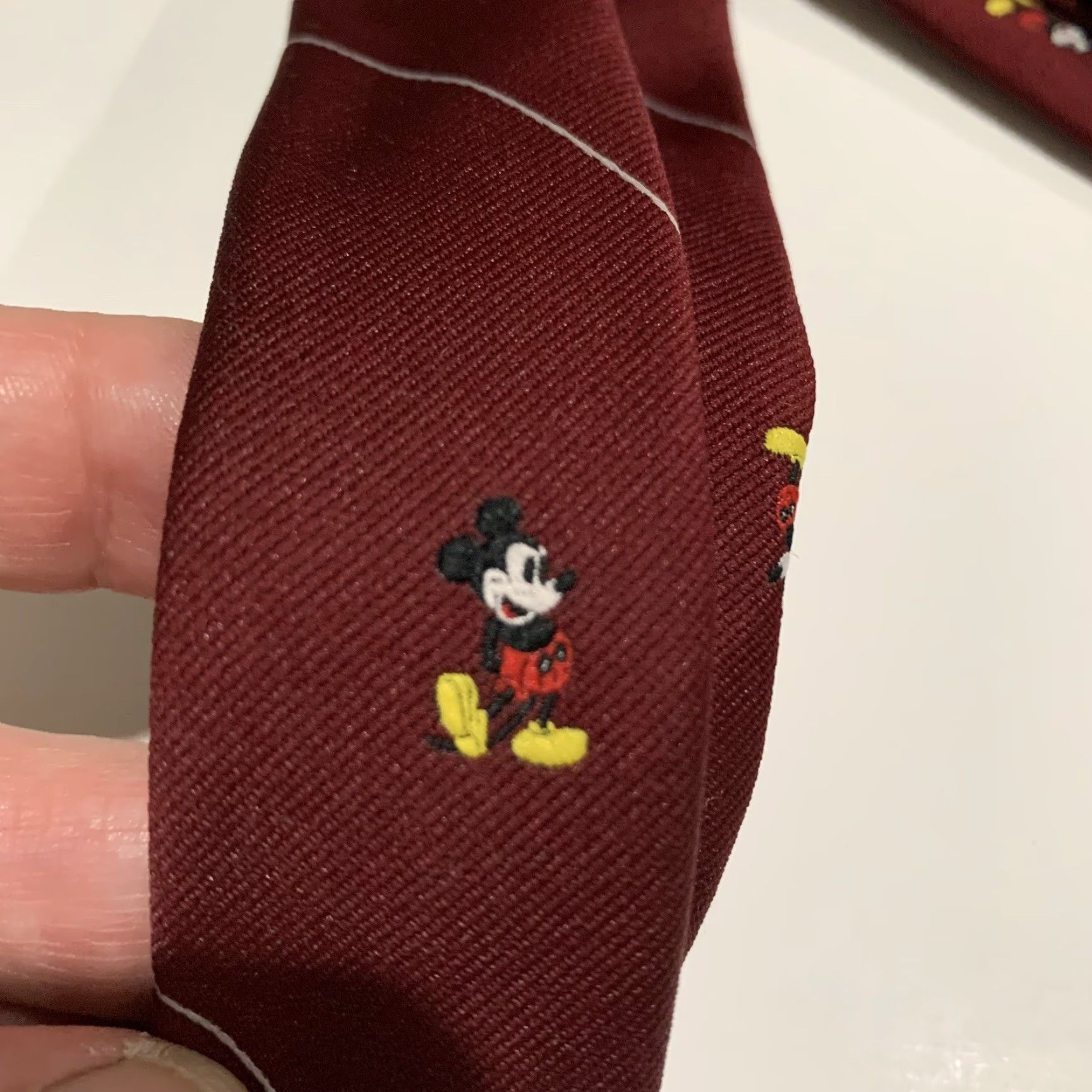 Vintage VINTAGE Cervantes Tie Knit Mickey Mouse Red 100% Polyester Short Slim Embroidered Men Size ONE SIZE - 6 Thumbnail