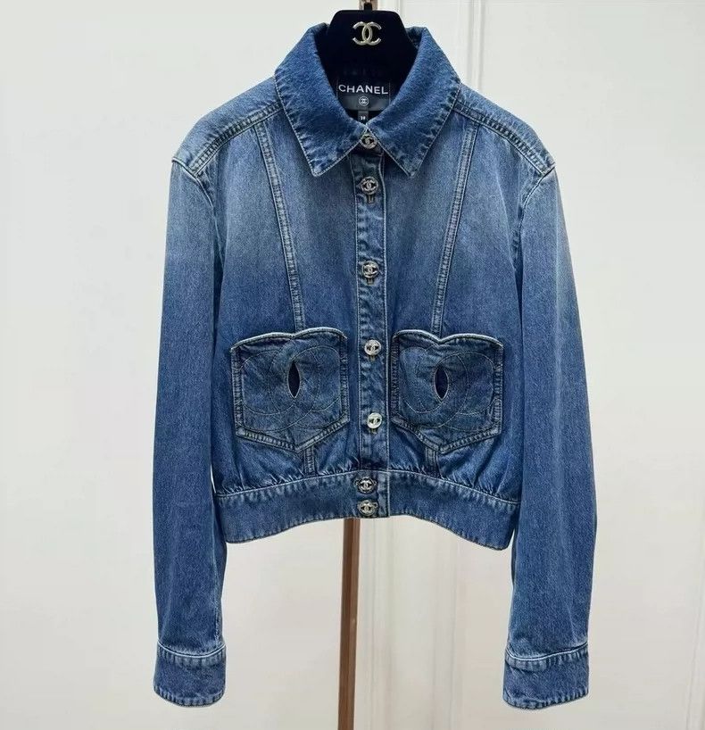 Chanel Chanel 24 Spring and Summer Preview Series Popular Diamond Size XS / US 0-2 / IT 36-38 - 1 Thumbnail