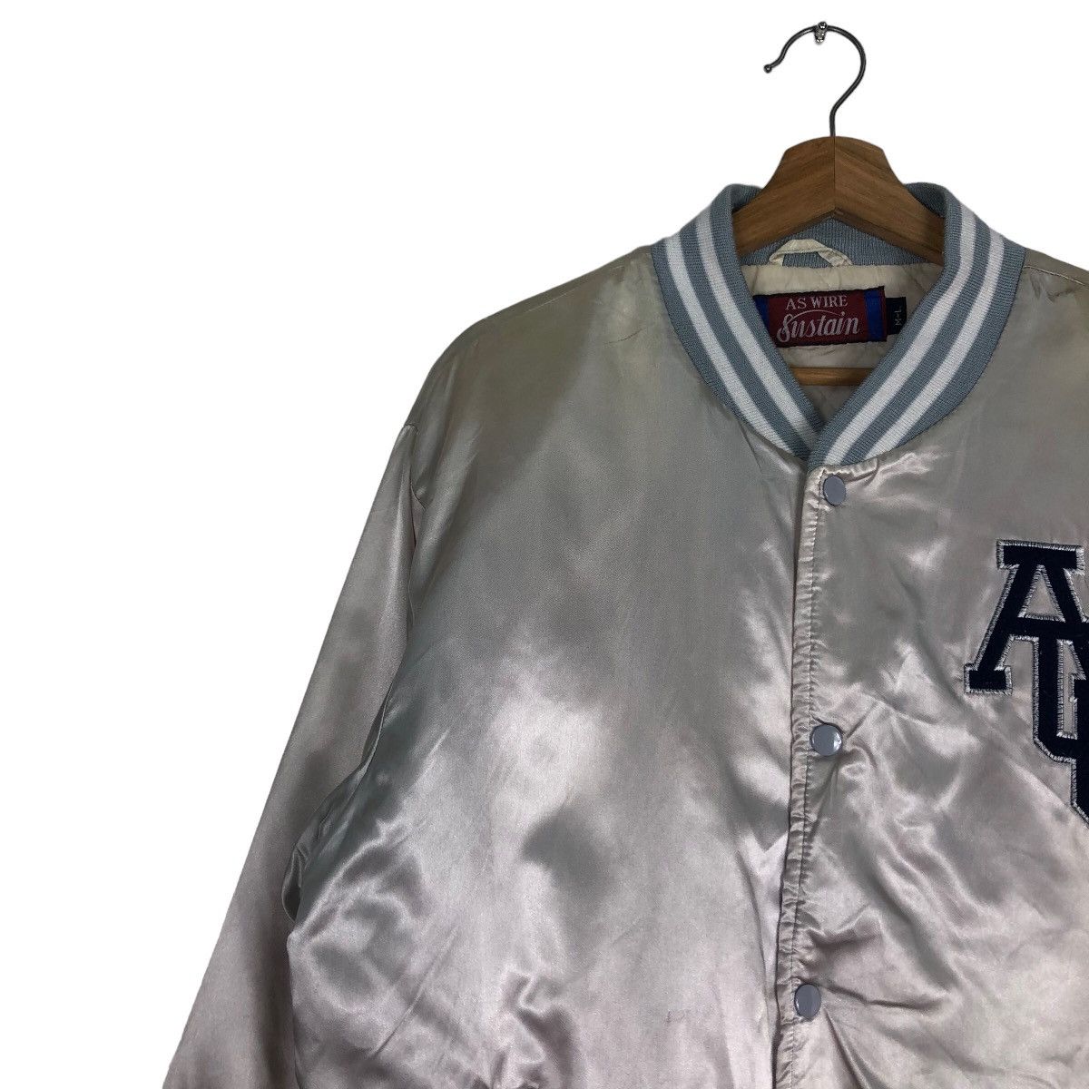 Japanese Brand 🔥Vtg Satin Bomber Jacket Chicago Big Logo Spell Out Size US L / EU 52-54 / 3 - 7 Thumbnail