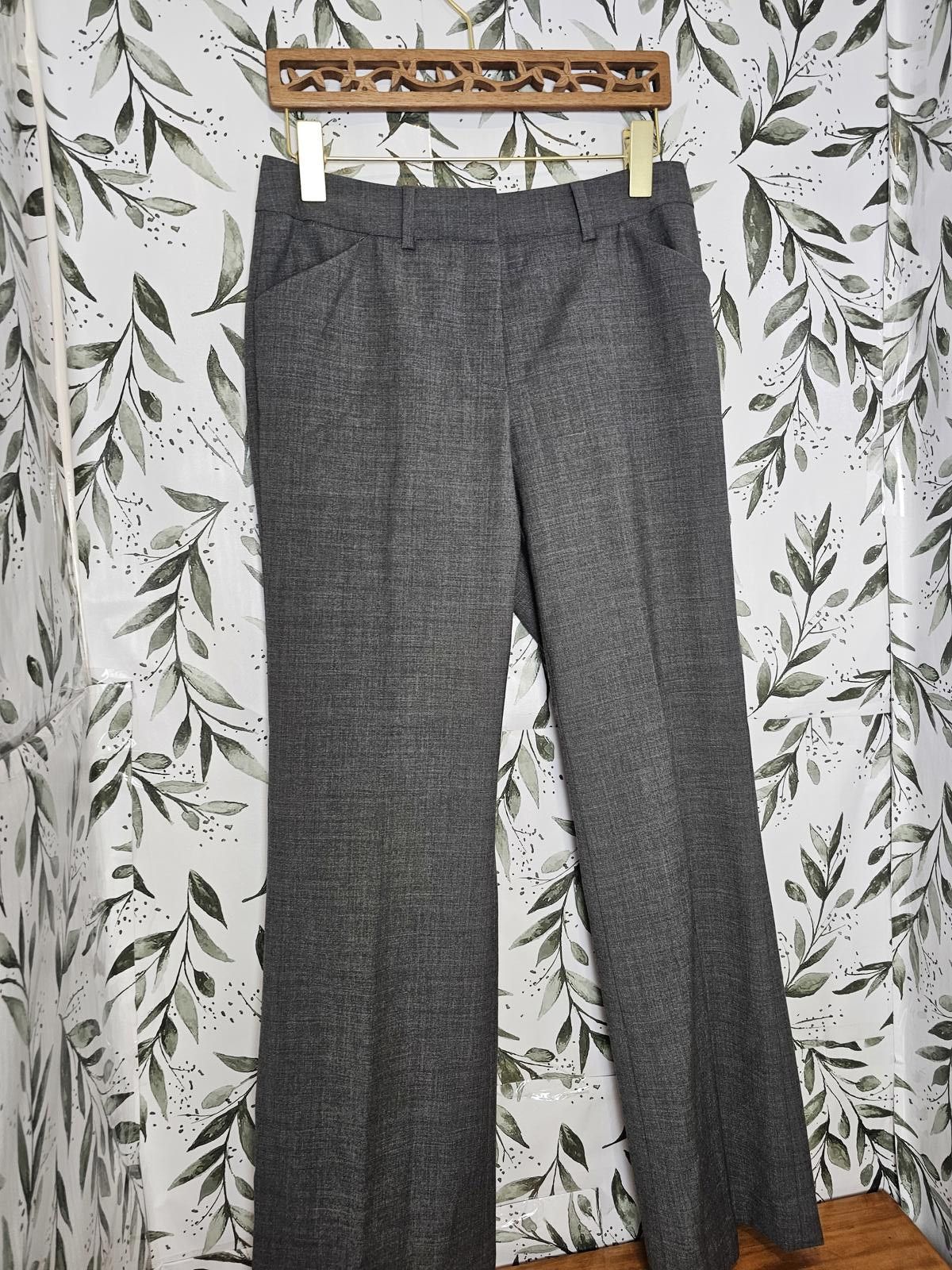 Saks Fifth Avenue Saks Fifth Ave Pants Gray Womens Size 4 Virgin Wool Size 27" / US 4 / IT 40 - 3 Thumbnail