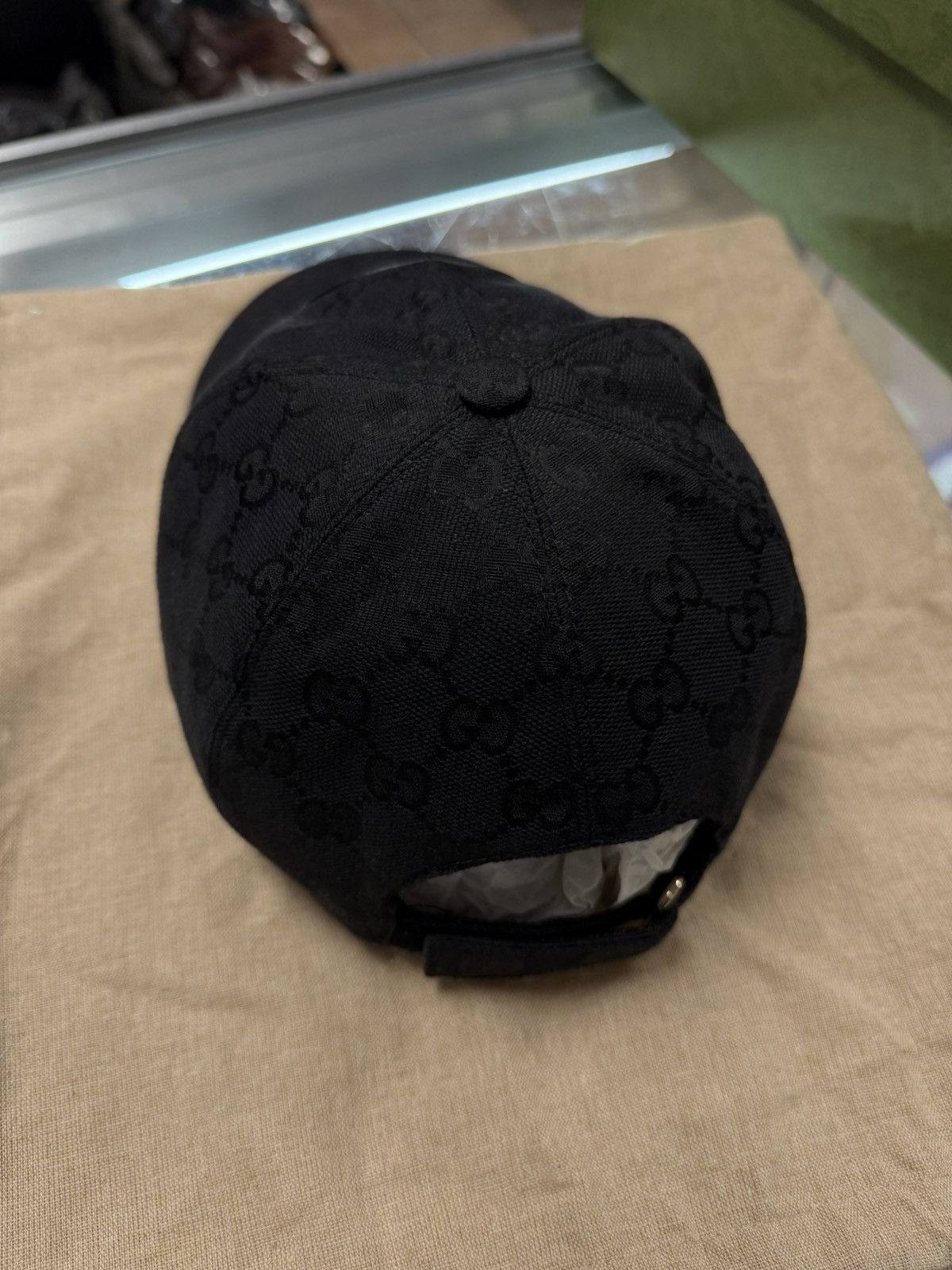 Gucci Gucci Black Logo Hat 100% Authentic Clean 🧼 Size ONE SIZE - 7 Thumbnail