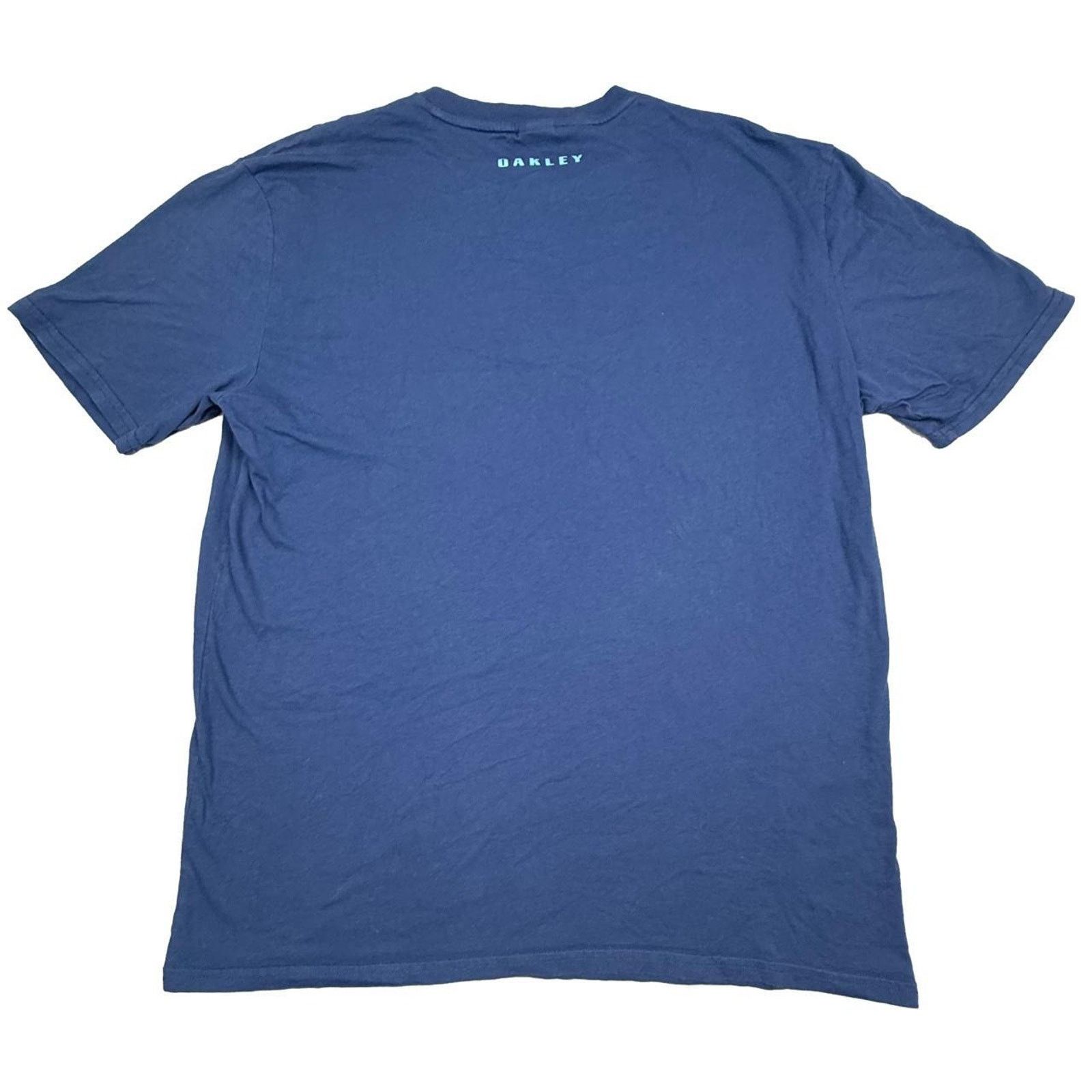 Oakley Y2k oakley shirt blue black tag XXL/ XL sports early 2000s Size US XL / EU 56 / 4 - 2 Thumbnail
