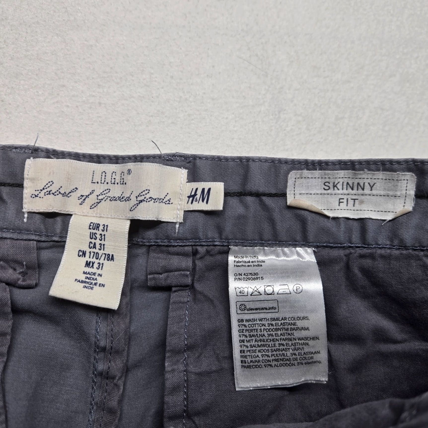 H&M H&M L.O.G.G. Solid Gray Skinny Fit Pants Elastic Backing Women's Size 31 Size 24" / US 00 / IT 34 - 3 Thumbnail