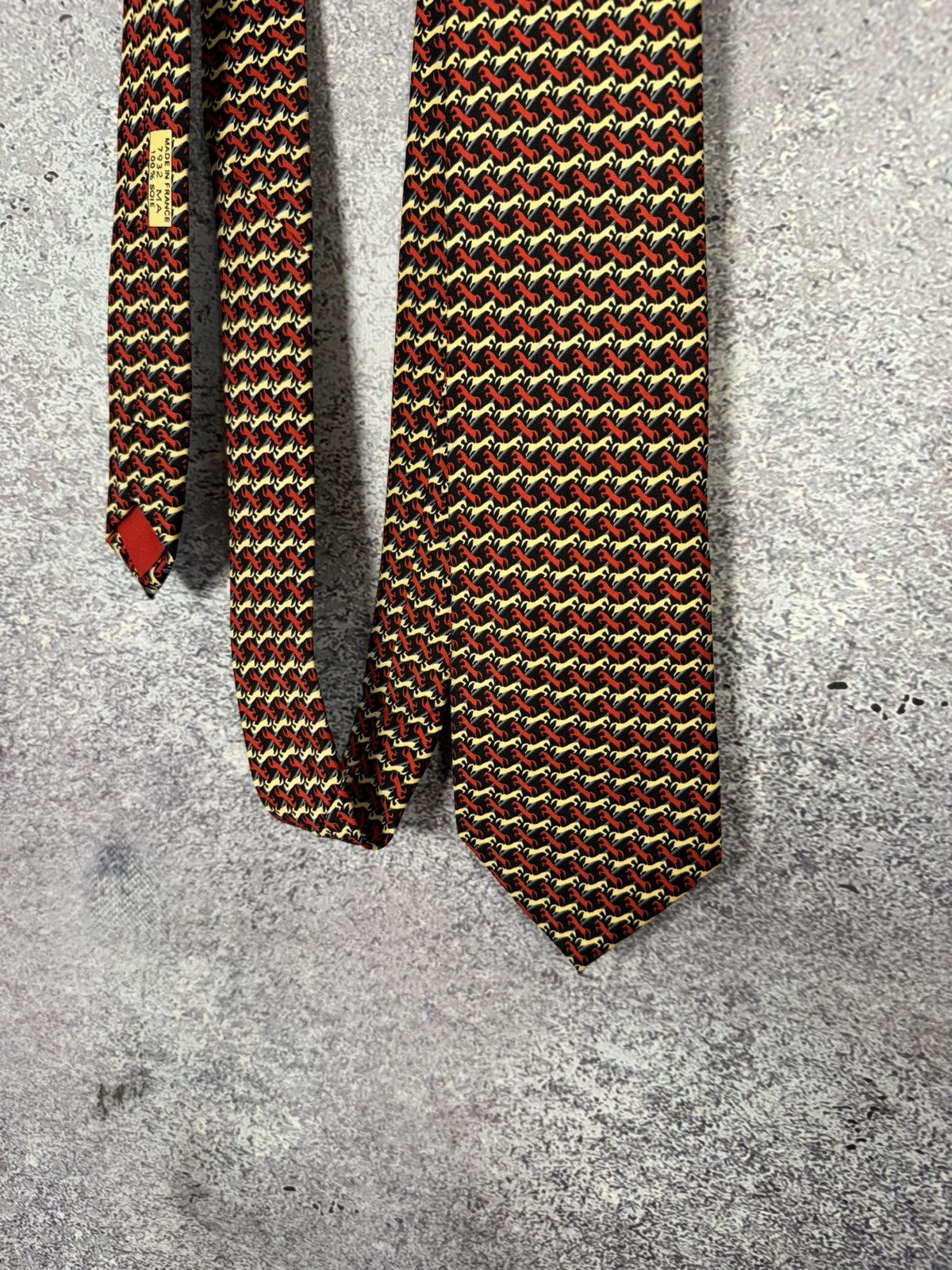 Hermes Vintage Collector’s Hermes Silk Tie Horse Monogram Size ONE SIZE - 3 Thumbnail