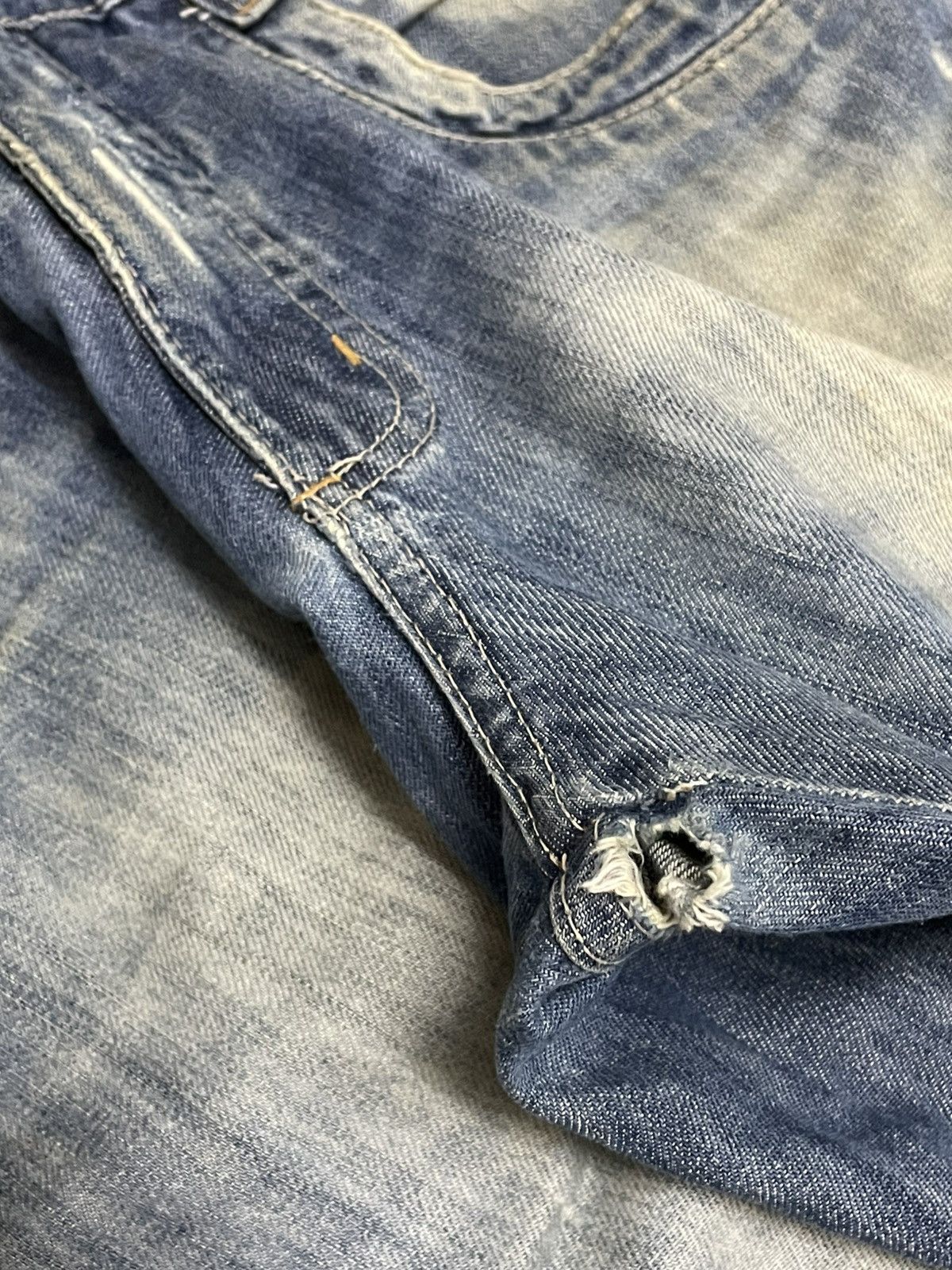 Japanese Brand VINTAGE REPUBLICA MIX DESIGNER JAPAN MUDWASH RIPPED DENIM Size US 31 - 18 Thumbnail