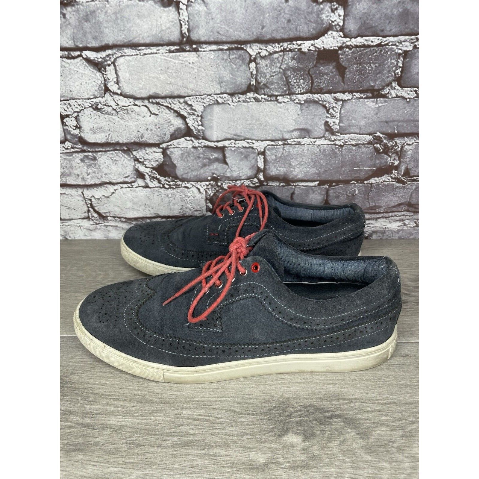 Saks Fifth Avenue Blue SAKS FIFTH AVE Blue Colored Suede Wingtip Casual Shoes Size US 11 / EU 44 - 1 Thumbnail