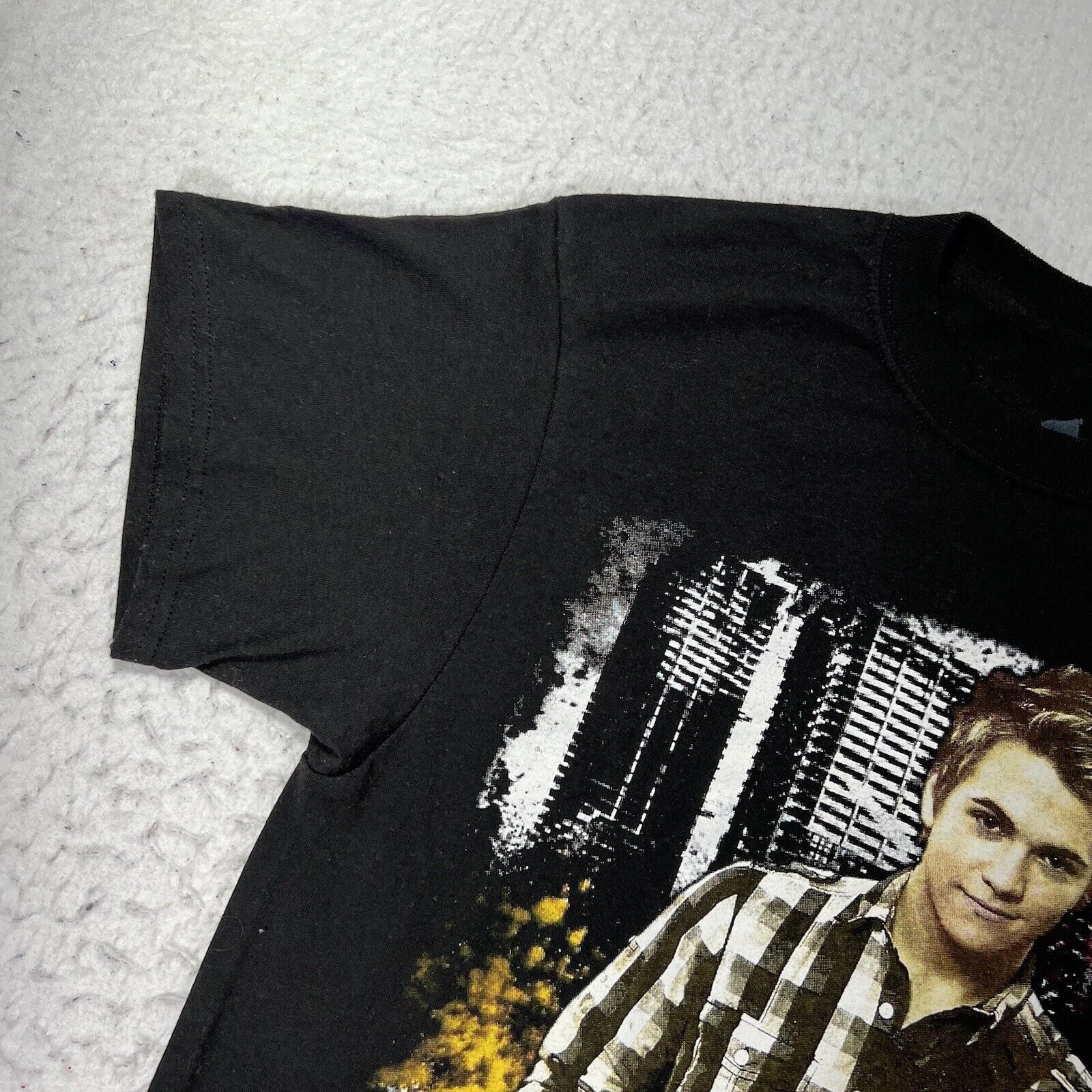 Hanes Hunter Hayes Medium Tattoo Your Name 2014 Graphic T Shirt Size US M / EU 48-50 / 2 - 6 Thumbnail