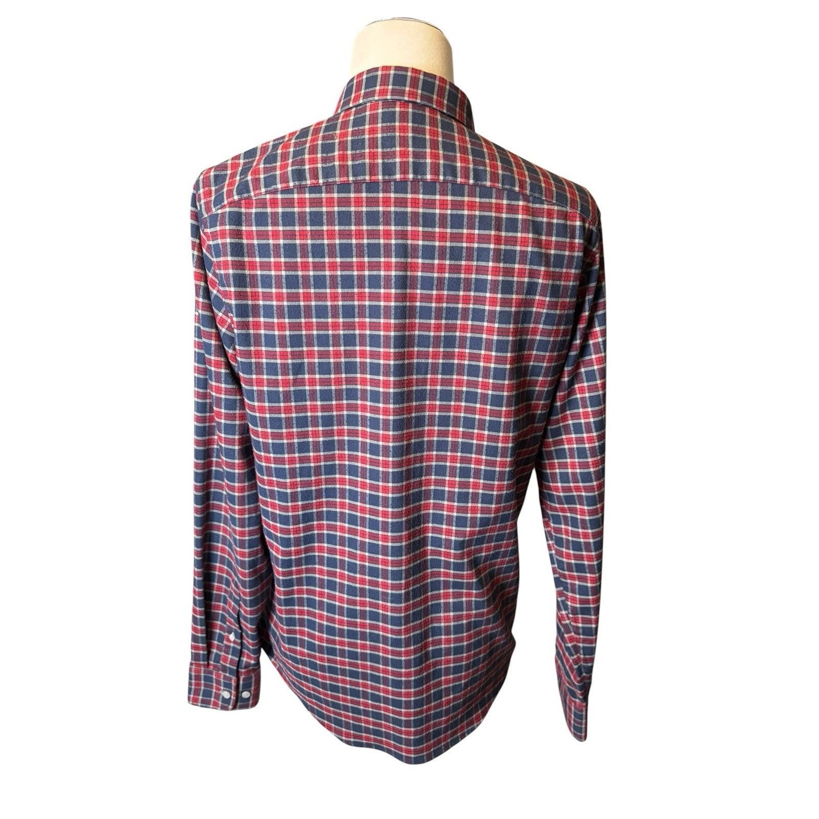 UNTUCKit Untuckit Flannel Plaid Shirt Men's Large Classic Fit Size US L / EU 52-54 / 3 - 6 Thumbnail