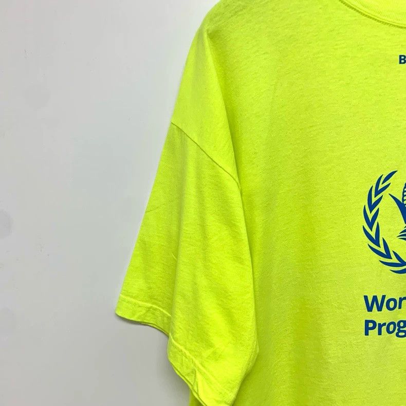 Balenciaga Balenciaga WFP Limited Fluorescent Green Short Sleeves Size US XXL / EU 58 / 5 - 5 Thumbnail