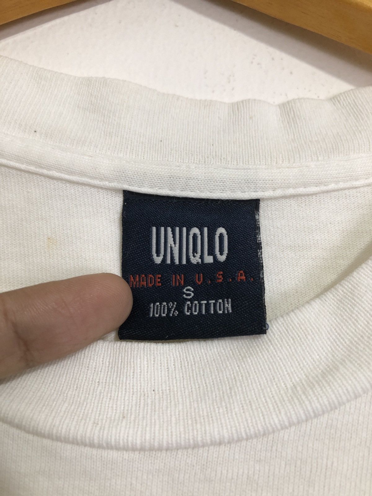 Uniqlo × Vintage Vintage Uniqlo T-Shirt USA Size US S / EU 44-46 / 1 - 3 Thumbnail