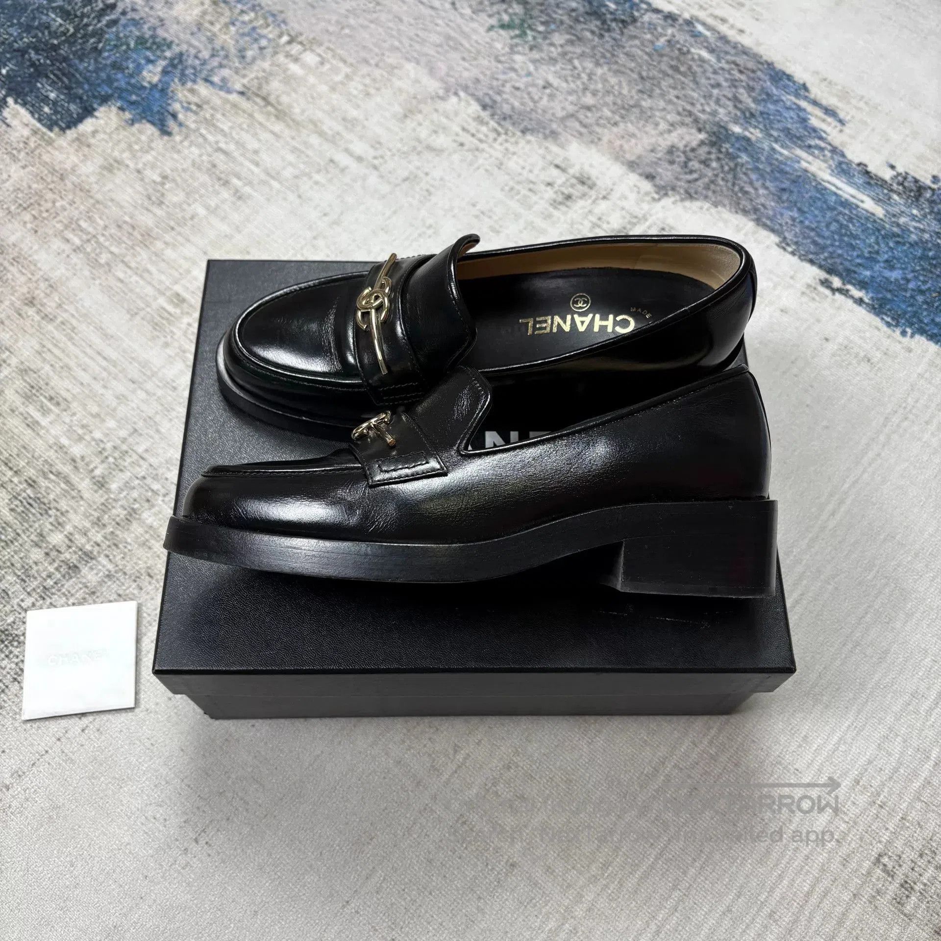 Chanel CHANEL Women's Black Loafers. Size US 6 / IT 36 - 1 Thumbnail