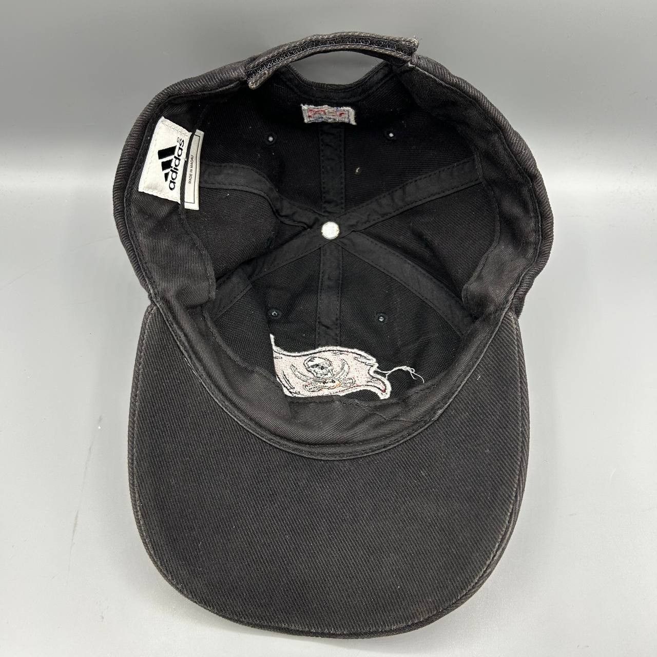 Adidas Tampa Bay Buccaneers Hat Men NFL Strap Back Cap Cotton Size ONE SIZE - 2 Thumbnail