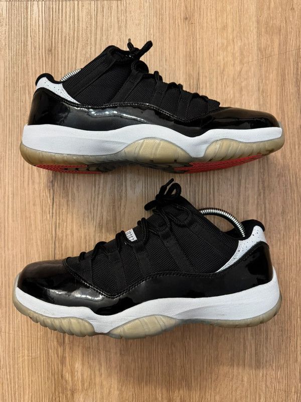 Jordan Brand × Nike Nike Air Jordan 11 Retro Low Infrared 23 XI basketball 42,5 Size US 9 / EU 42 - 2 Thumbnail