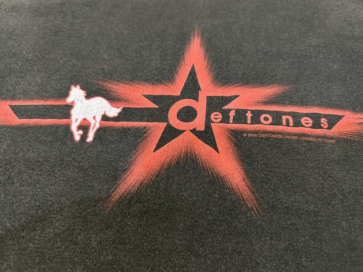 Giant Vintage 2000 Rare Deftones White Pony USA Rock Tour T-Shirt Size US L / EU 52-54 / 3 - 10 Thumbnail