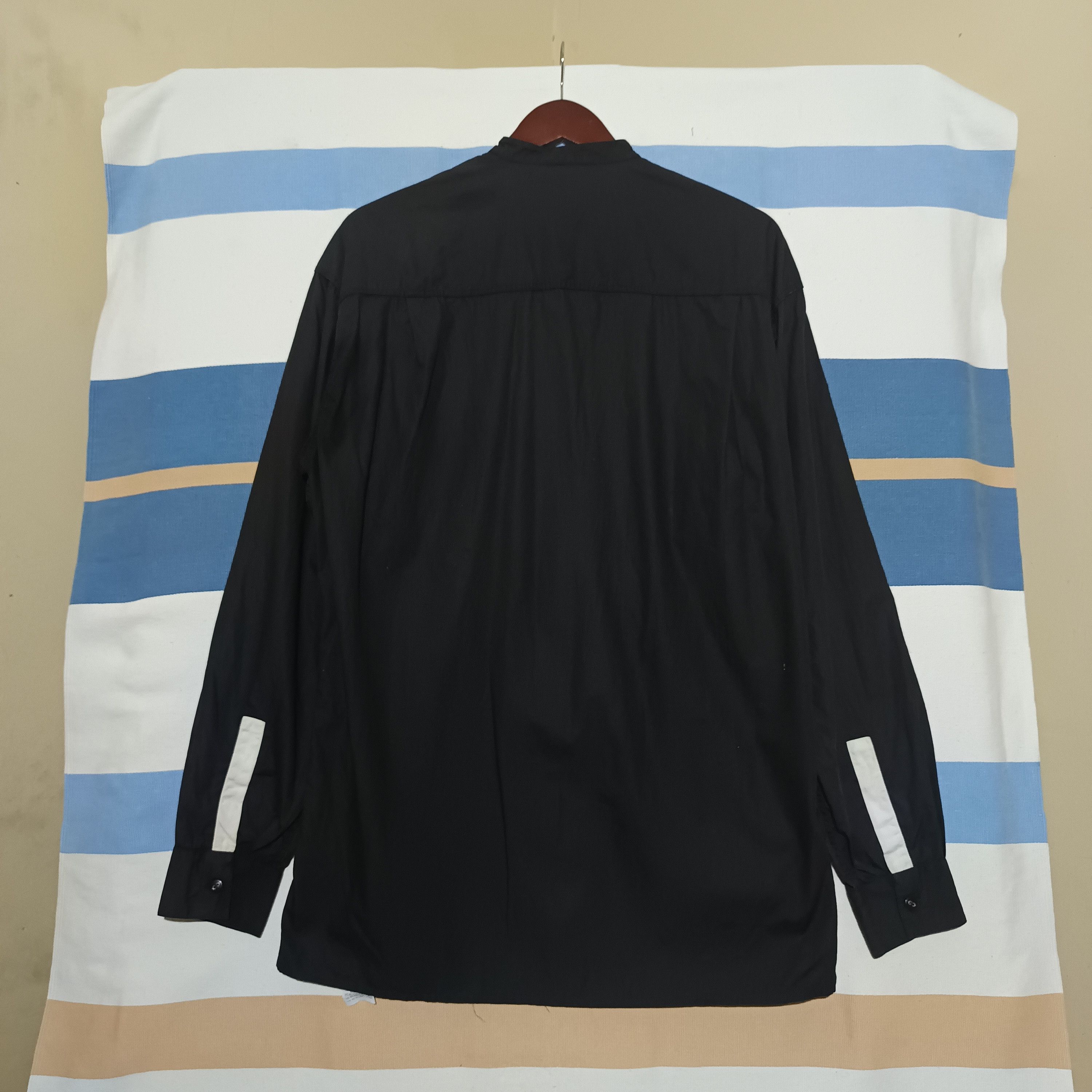Claude Montana CLAUDE MONTANA BLACK & WHITE BUTTON UP SHIRTS Size US XL / EU 56 / 4 - 2 Thumbnail