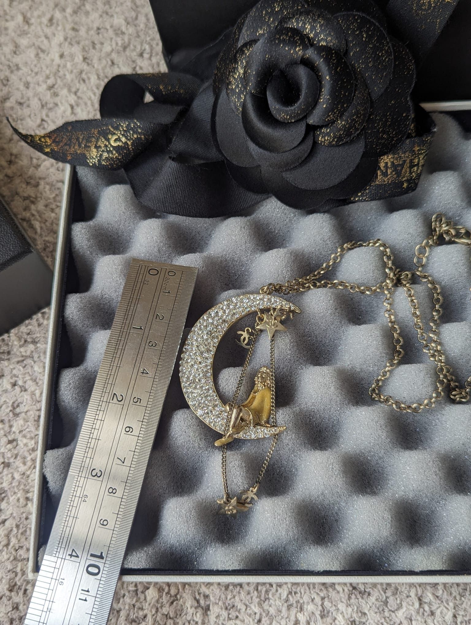 Chanel Chanel CC 08P CoCo on the Moon GHW Crystal Logo Necklace tag Size ONE SIZE - 14 Thumbnail