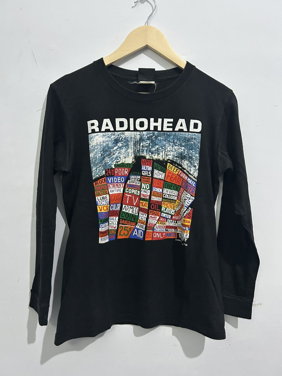 Band Tees 00s Radiohead Hail To The Thief Longsleeve Tees Size US M / EU 48-50 / 2 - 1 Thumbnail