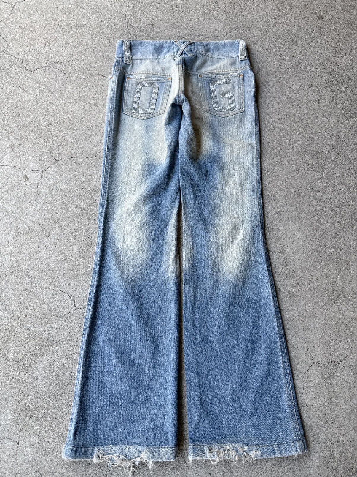 Dolce & Gabbana DOLCE&GABBANA 03SS Rhinestone DG Pockets Damage Flare Jeans Size US 28 / EU 44 - 2 Thumbnail