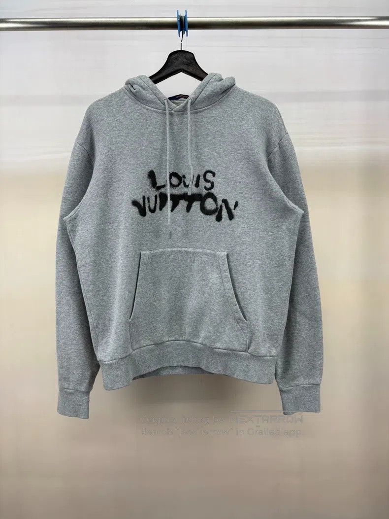 Louis Vuitton Louis Vuitton Graffiti logo portrait hoodie Size US M / EU 48-50 / 2 - 1 Thumbnail