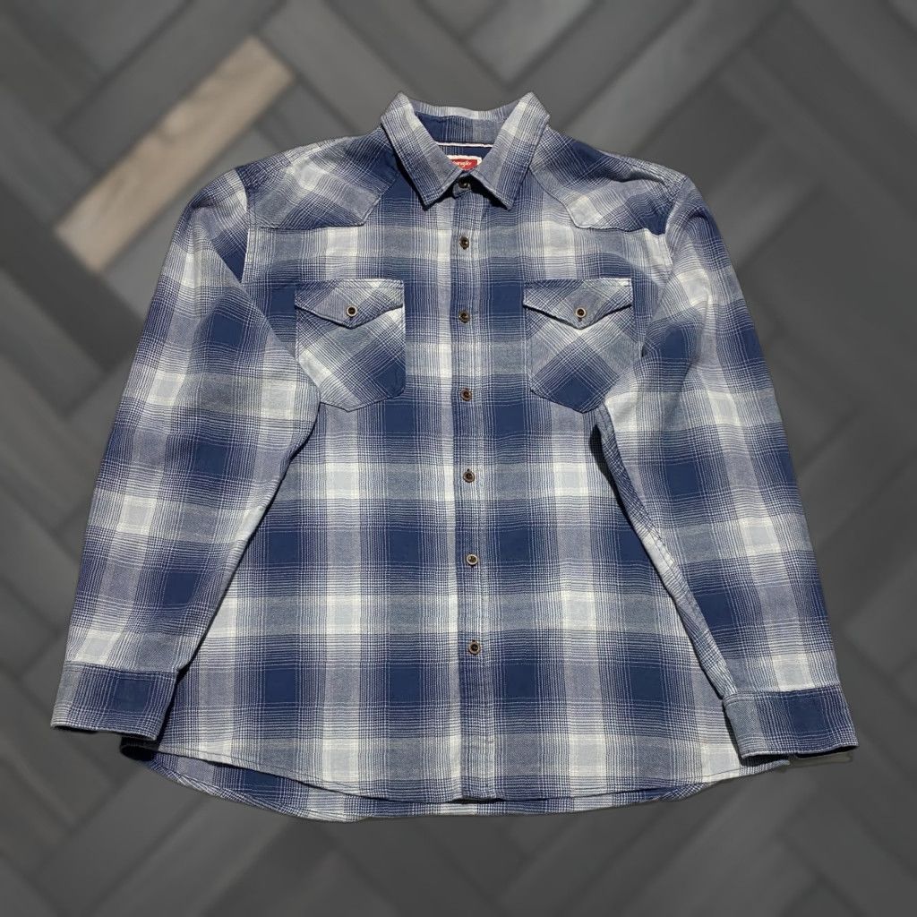 Wrangler Wrangler Shirt Mens XL Blue Plaid Casual Western Cowboy Long Sleeve Shirts Button-Up Pocketed Size US XL / EU 56 / 4 - 1 Thumbnail