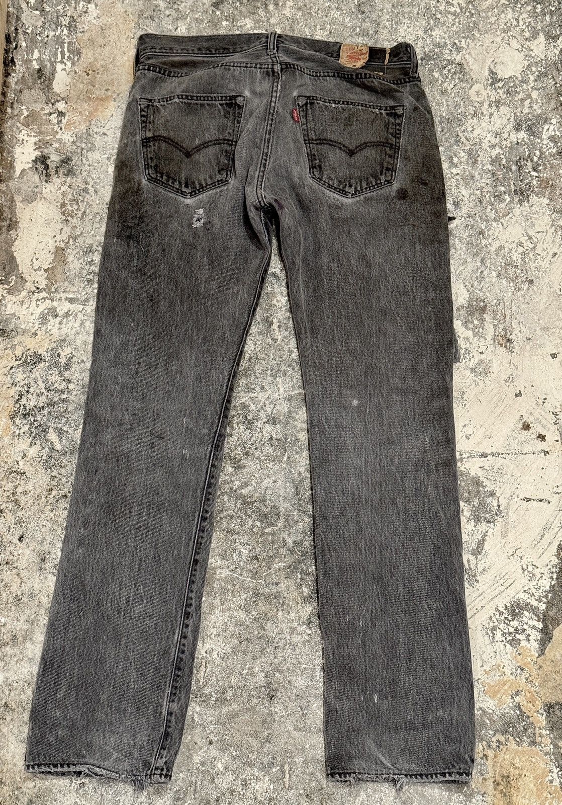 Levi's × Vintage Vintage distressed Levi’s 501s Size US 32 / EU 48 - 4 Thumbnail