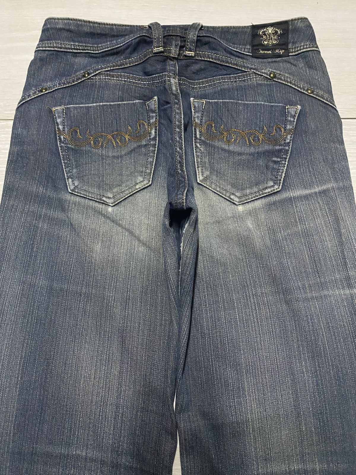 Japanese Brand Woman Japanese Brand Sweet Hip Bootcut Flare Jeans Size US 27 - 4 Thumbnail