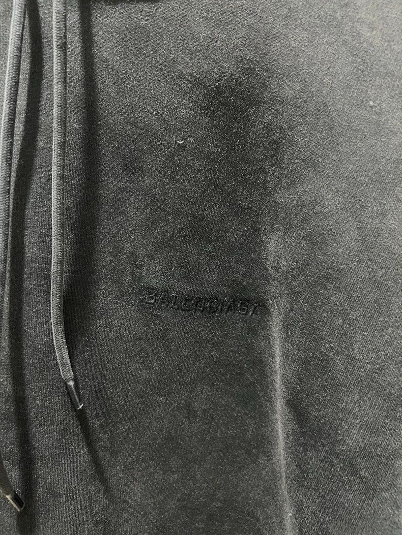 Balenciaga Balenciaga Front and Back Embroidered Logo Washed Distress Size US S / EU 44-46 / 1 - 3 Thumbnail