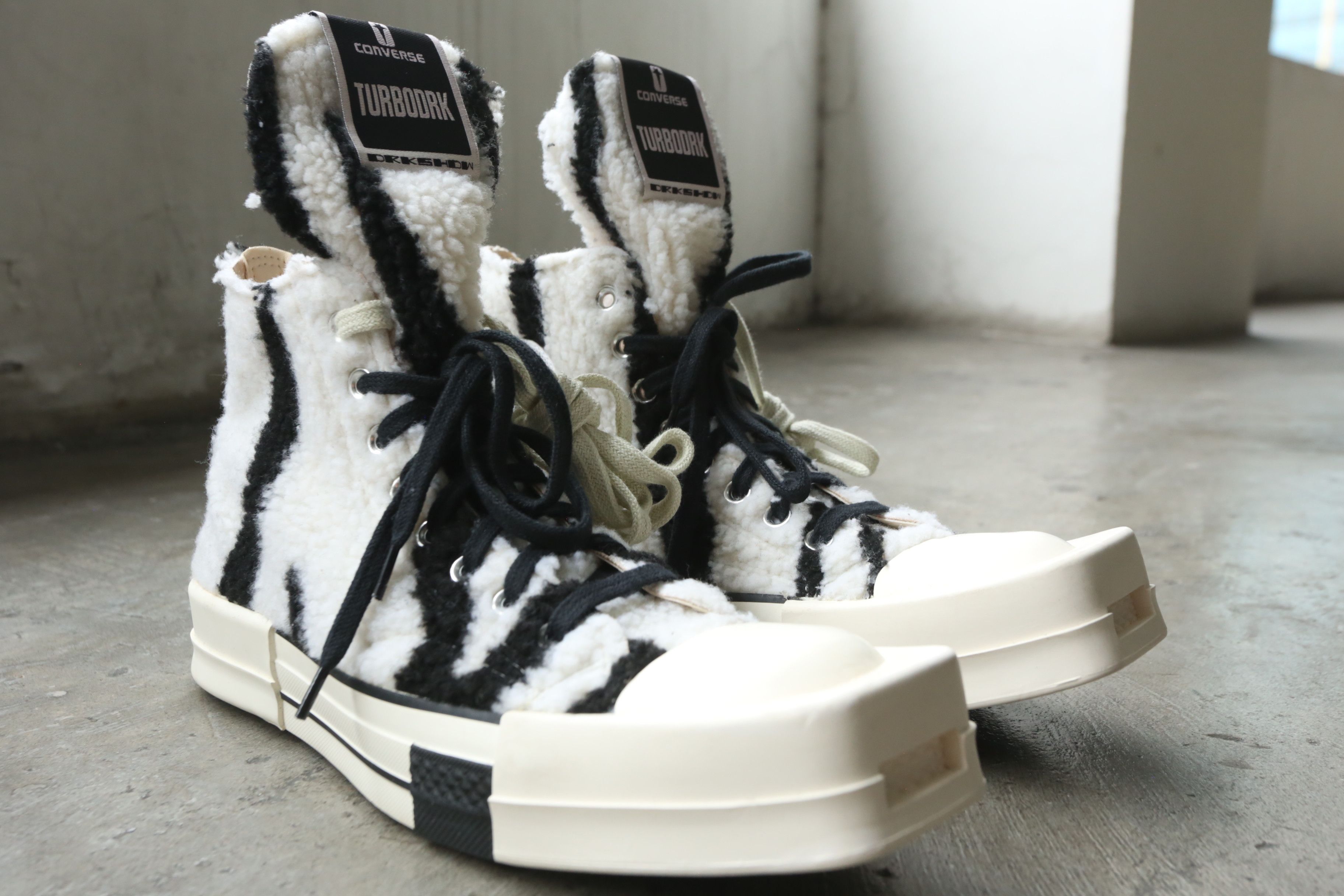 Converse × Rick Owens Drkshdw Rick Owens - S/S 23 - TURBODRK Chuck 70 Hi Size US 8.5 / EU 41-42 - 1 Thumbnail