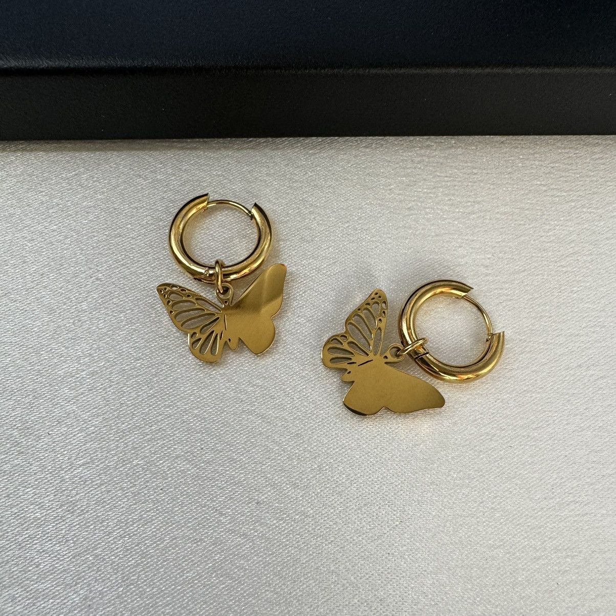 Other Butterfly Dangle Drop Earrings for Women Size ONE SIZE - 2 Thumbnail