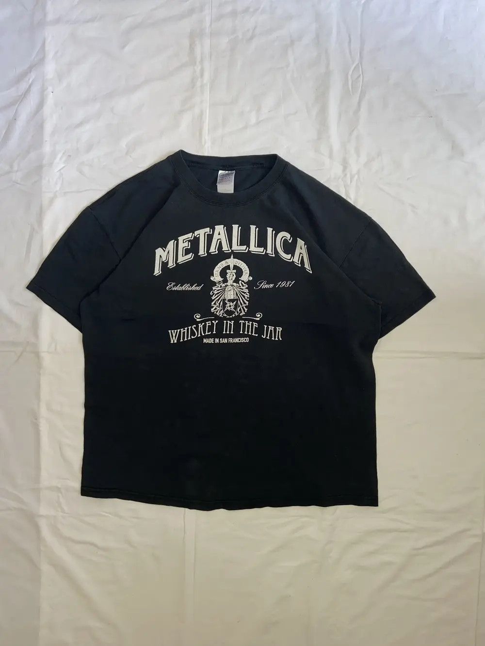 Band Tees VINTAGE 90 MERCH METALLICA WHISKEY IN THE JAR BAND TEE Y2K Size US XL / EU 56 / 4 - 1 Thumbnail
