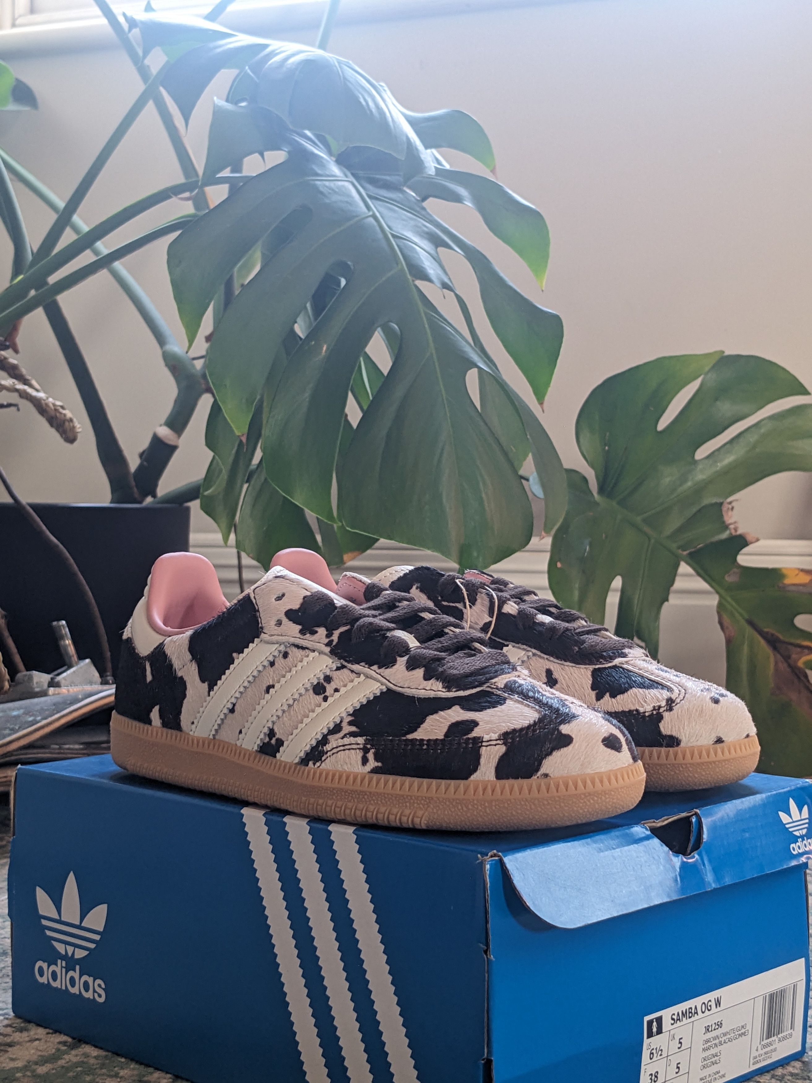 Adidas women's Adidas samba og cow print asos exclusive uk5 us6.5 Size US 6.5 / IT 36.5 - 5 Thumbnail