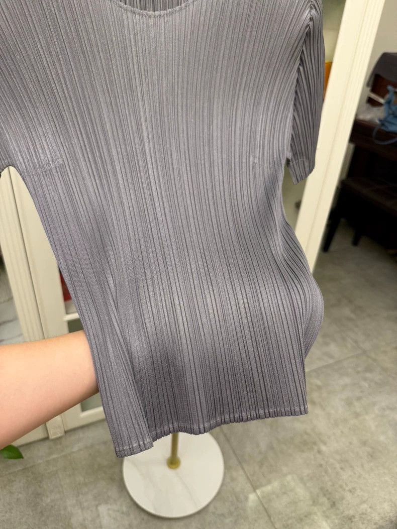 Issey Miyake issey miyake size:3 Dark grey short-sleeved shirt Size XXS / US 00 / IT 34 - 2 Thumbnail