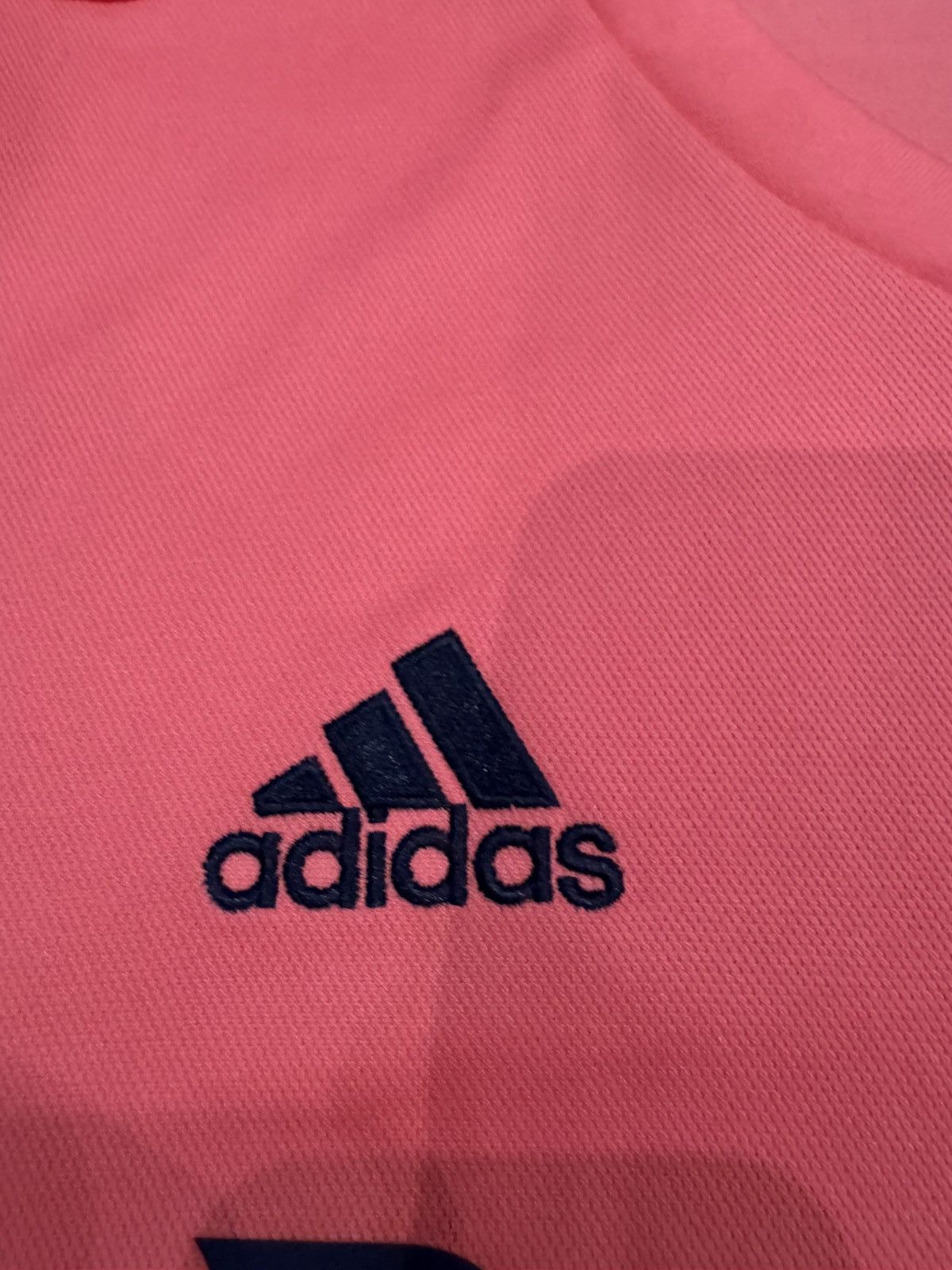 Adidas REAL MADRID 2020 2021 AWAY FOOTBALL JERSEY GI6463 SIZE L Size US L / EU 52-54 / 3 - 7 Thumbnail