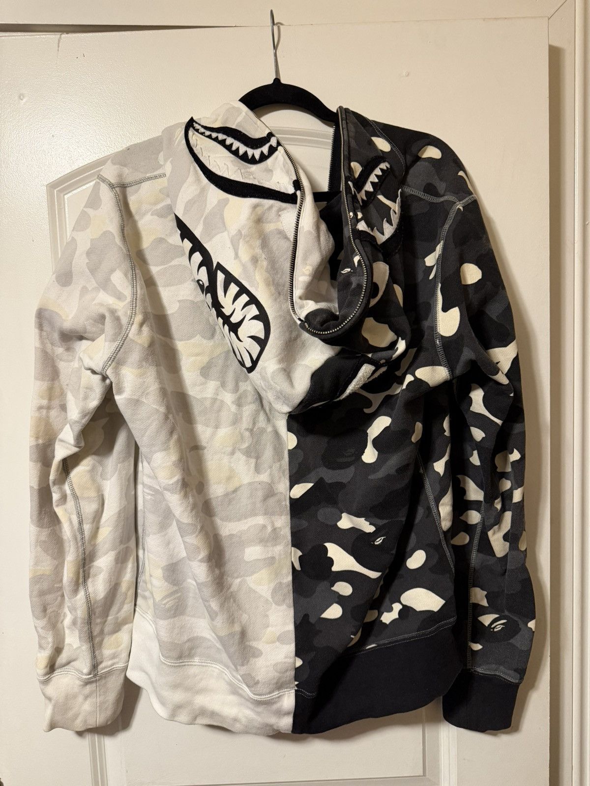 Bape A Bathing Ape Bape Shark Zip Up Hoodie Black City Camo White Size US XL / EU 56 / 4 - 1 Thumbnail