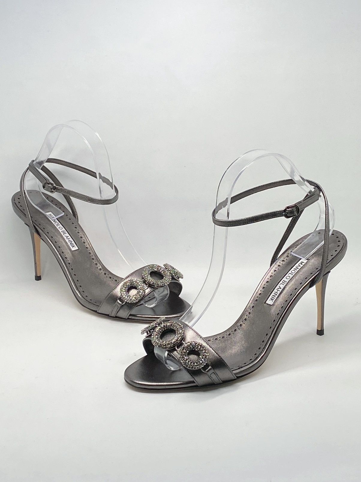 Manolo Blahnik Manolo Blahnik Crystal-Embellished Leather Sandals size 40 Size US 10 / IT 40 - 5 Thumbnail