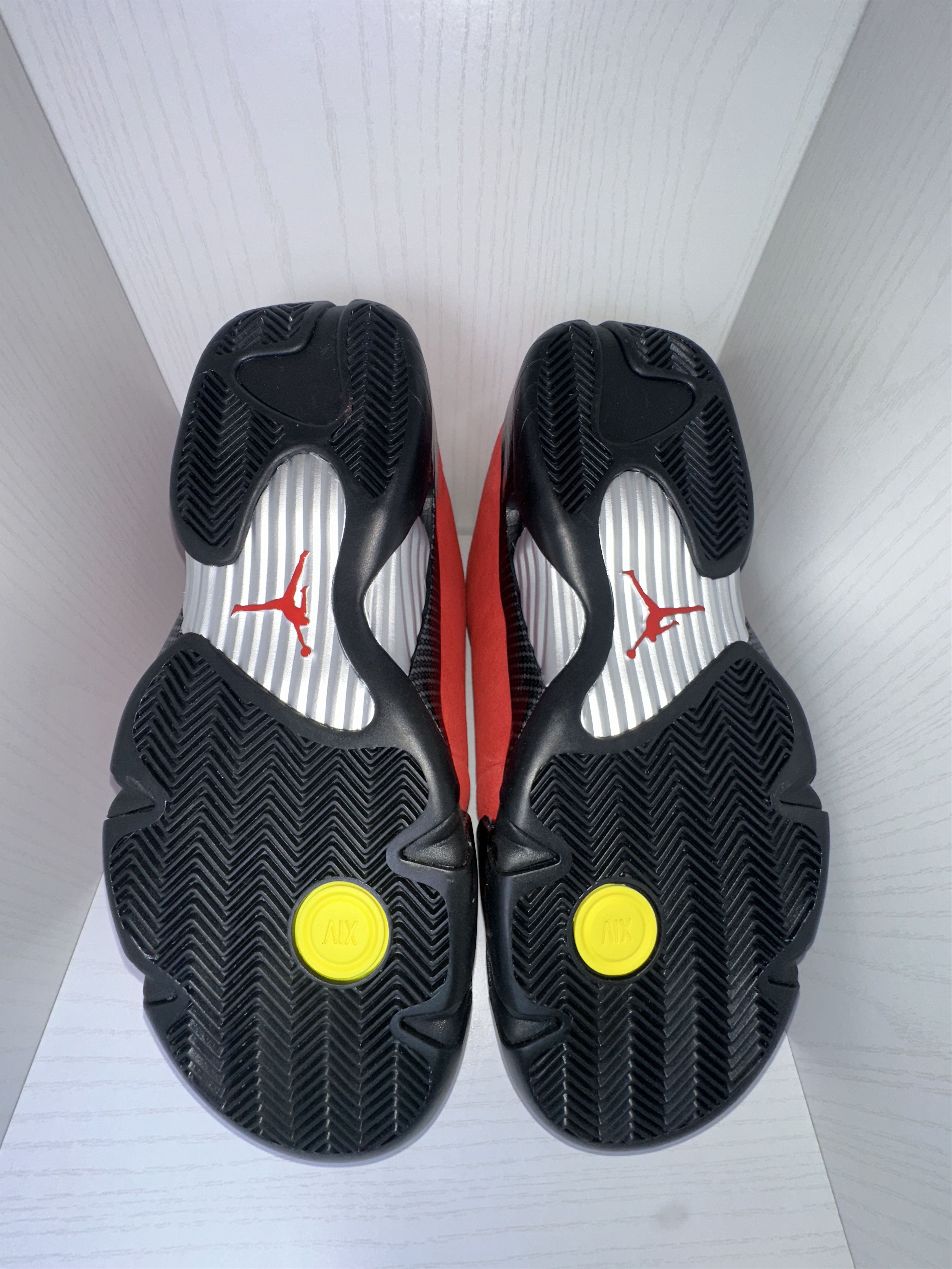 Nike Air Jordan 14 Retro Challenge Red Size US 9.5 / EU 42-43 - 4 Thumbnail