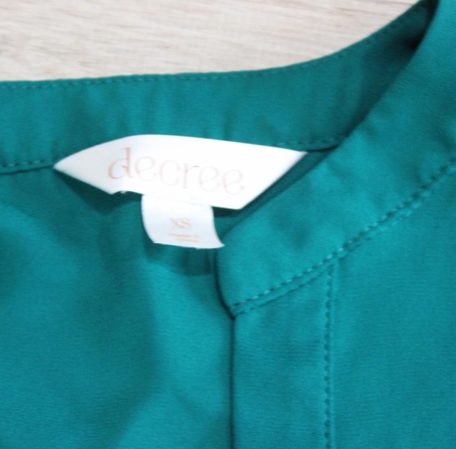 Decree Decree Teal Long Sleeve V-Neck Blouse w Buttoned Sleeve XS Size XS / US 0-2 / IT 36-38 - 5 Thumbnail