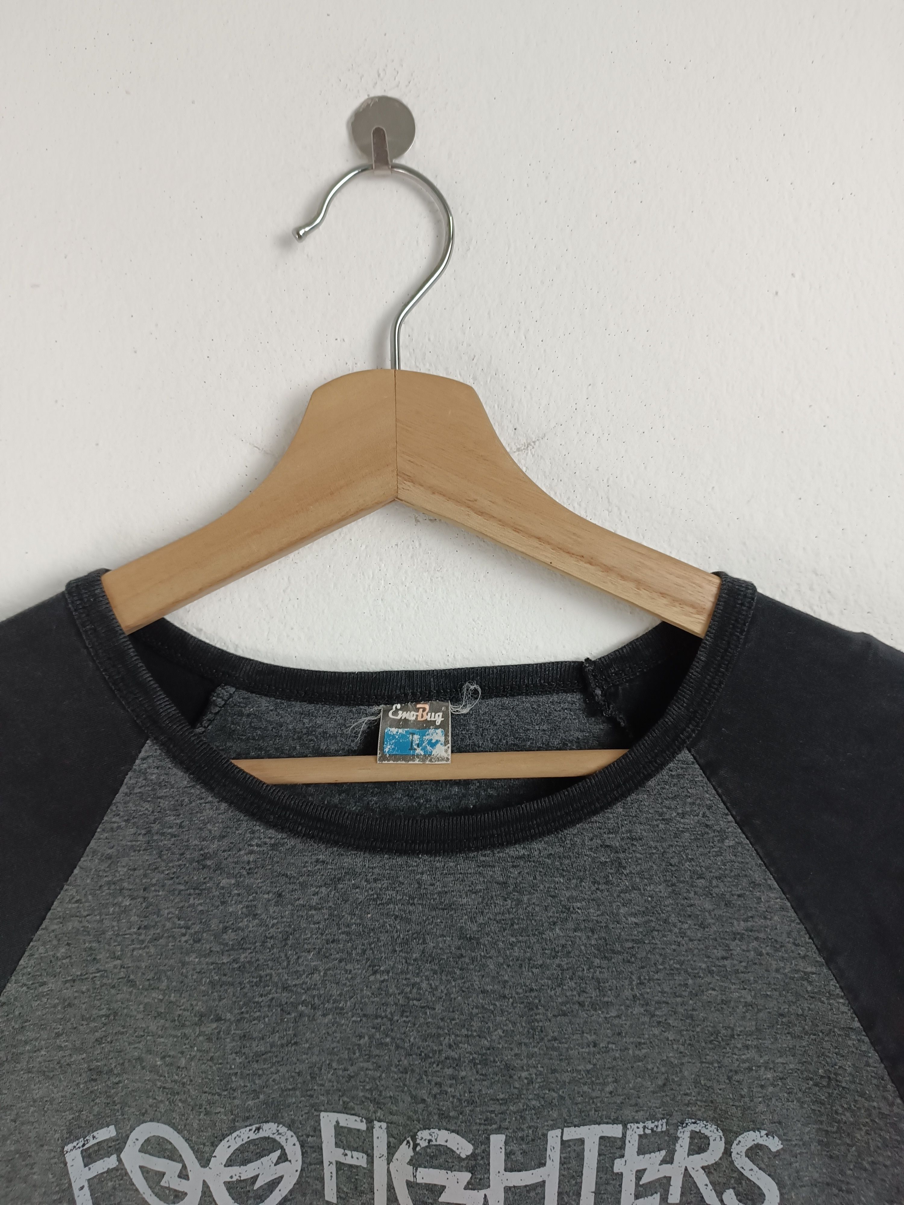 Japanese Brand VINTAGE FOO FIGHTERS LOGO TEE nirvana grunge alice Size US M / EU 48-50 / 2 - 9 Thumbnail