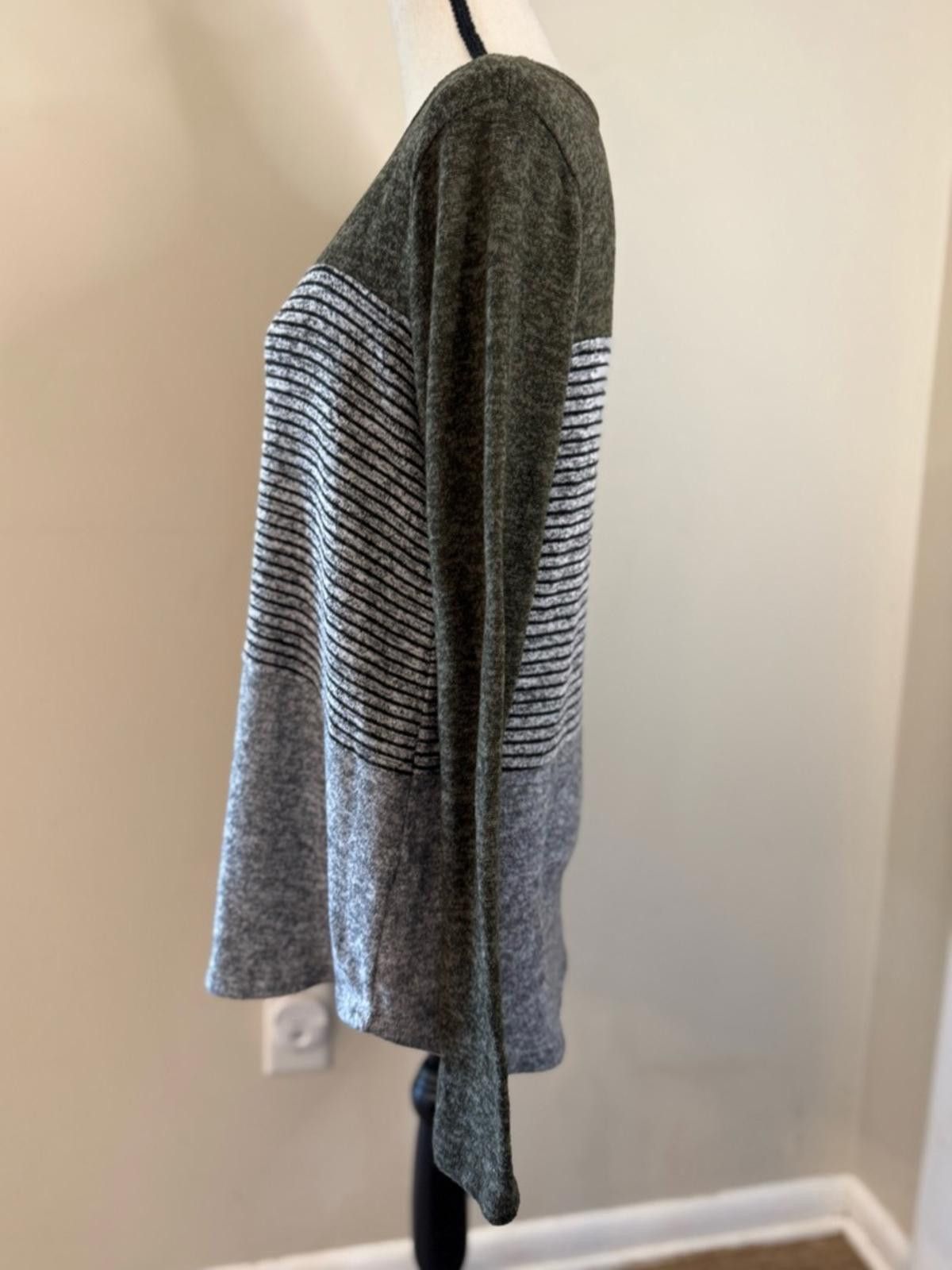 Other mts gray striped color block lightweight sweater SZ M Size M / US 6-8 / IT 42-44 - 3 Thumbnail