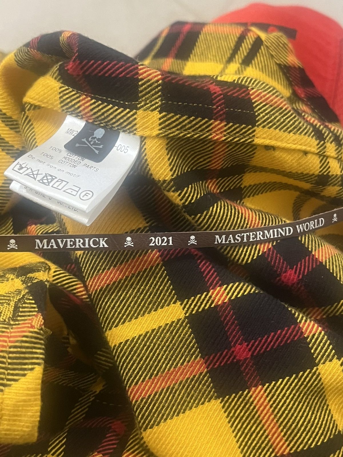 Mastermind Japan Mastermind Japan Plaid Shirt With Hood Sz M Size US M / EU 48-50 / 2 - 16 Thumbnail