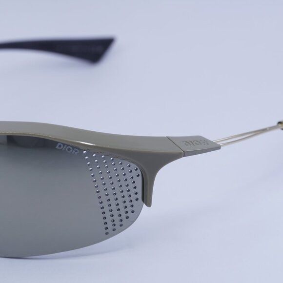 Dior Dior DIORXPLORER M1U 78A4 Sunglasses Dark Beige Shield Frame Size ONE SIZE - 4 Thumbnail