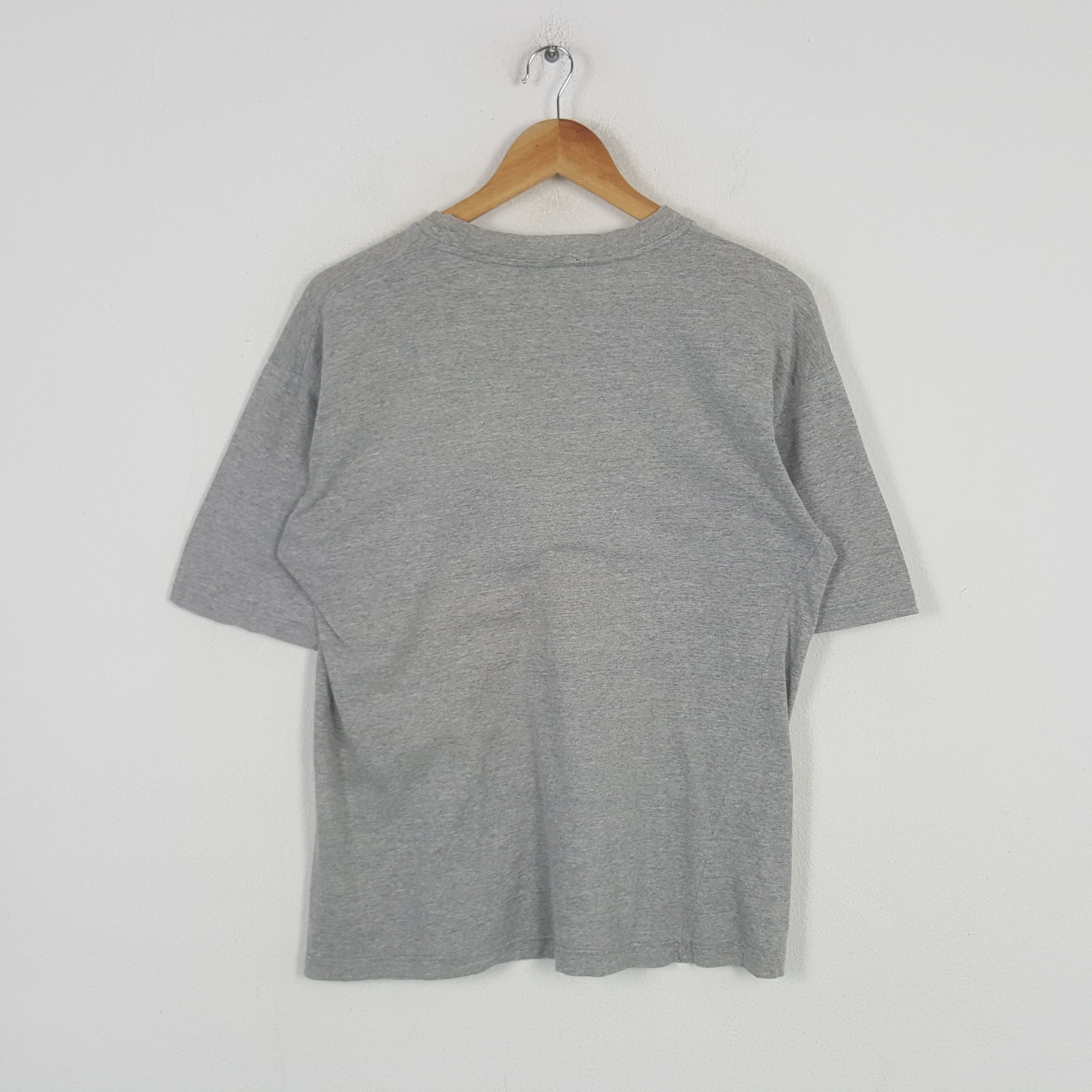Yves Saint Laurent Vintage Yves Saint Laurent Italian Brand Tshirt C294N22 Size US M / EU 48-50 / 2 - 3 Thumbnail