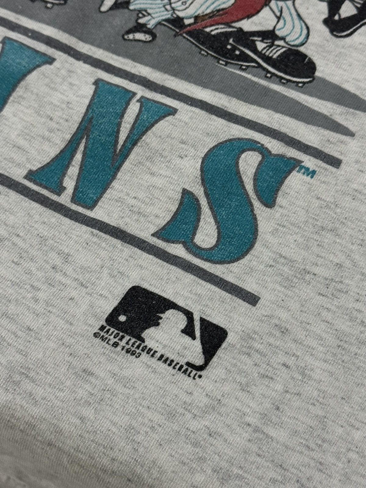 Vintage Vintage 90s Florida Marlins Looney Tunes T-Shirt Size US M / EU 48-50 / 2 - 10 Thumbnail