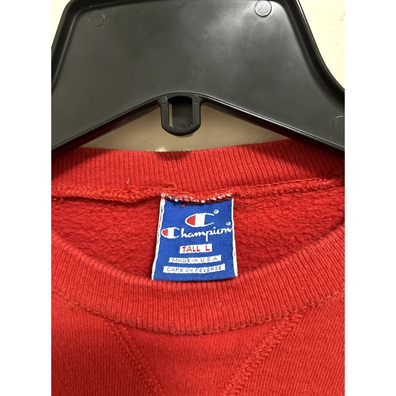Champion VINTAGE Champion Sweatshirt crewneck Mens L Red 90s Pullover Made in USA Size US L / EU 52-54 / 3 - 6 Thumbnail